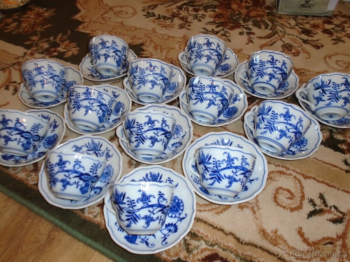 Cibulá Dubí šálek s pošálkem.