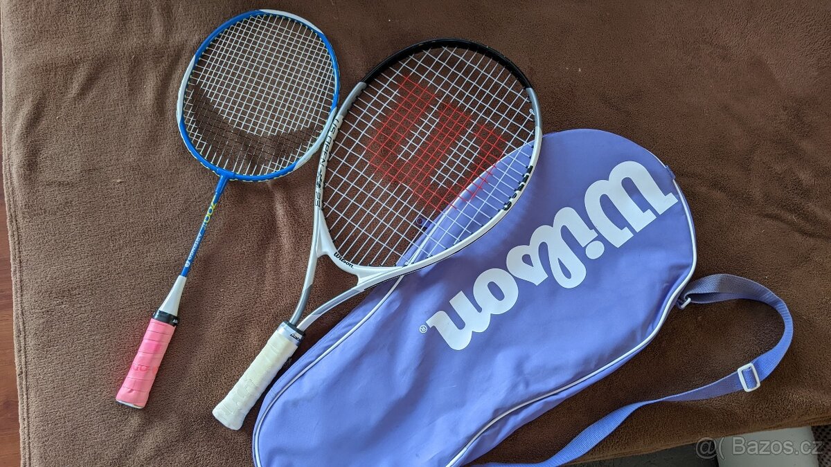 Tenisová a badmintonová raketa