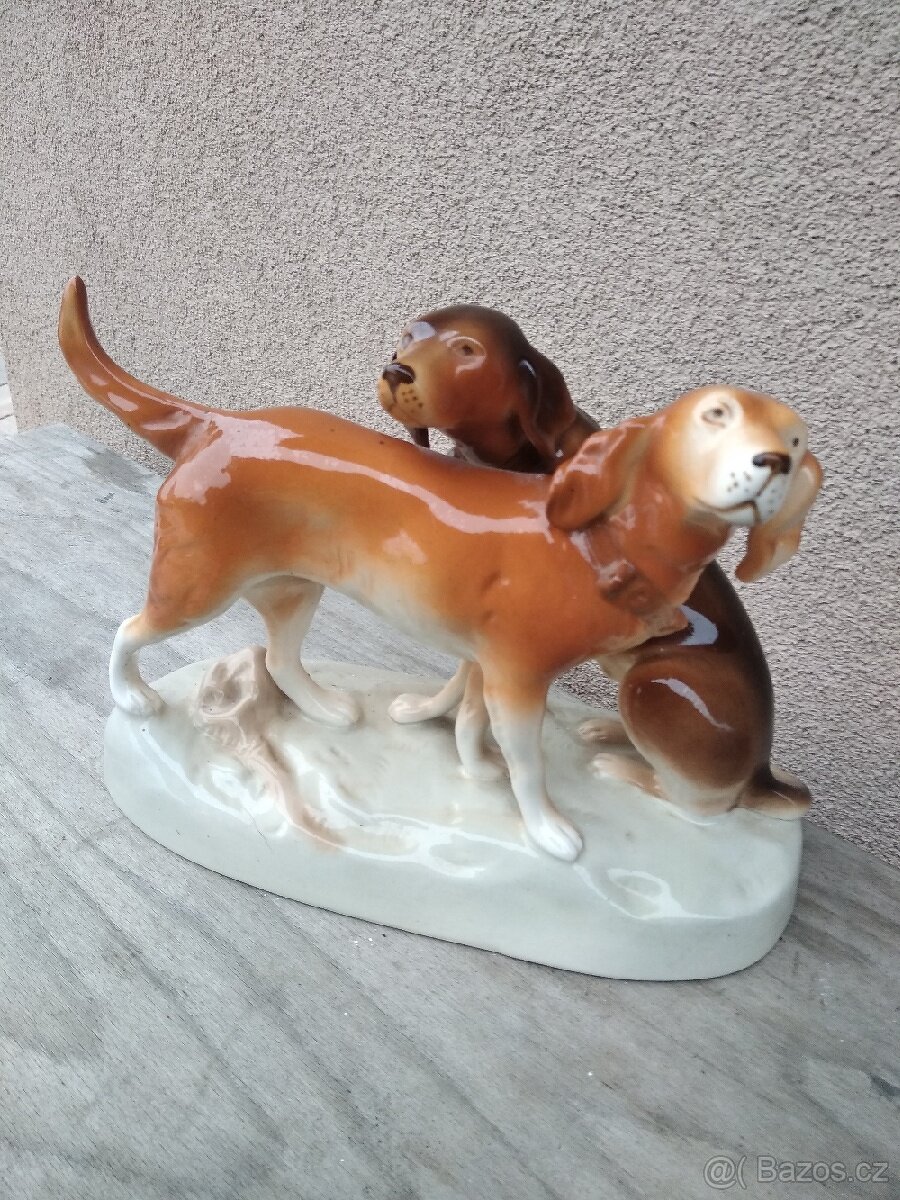 Porcelánová soška psa Royal dux