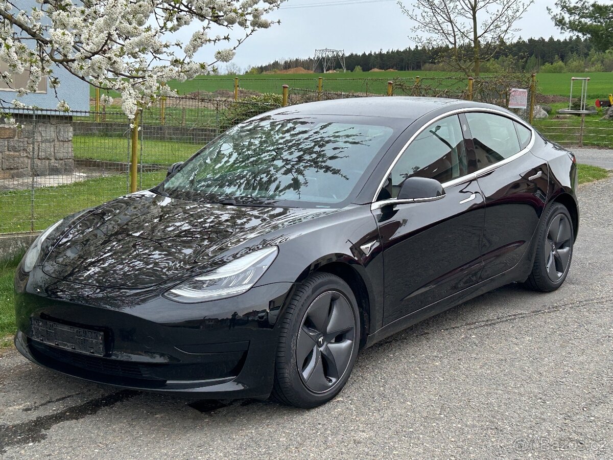 Tesla Model 3, SR Plus, spotřeba 13,4kwh, DPH