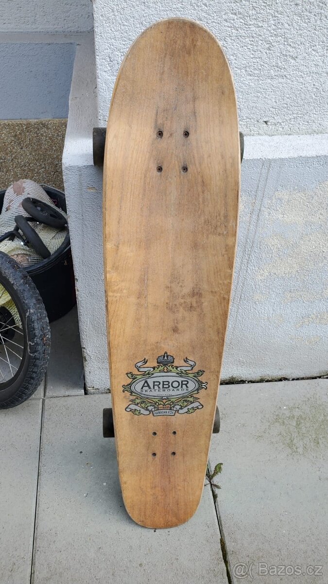 Arbor skateboard
