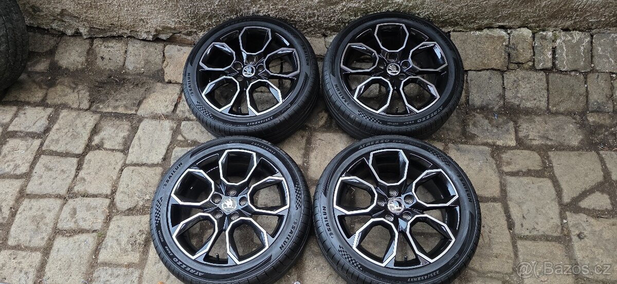 17" lité disky jako Octavia RS 5x112, 7x17", 225/45/17 zaš