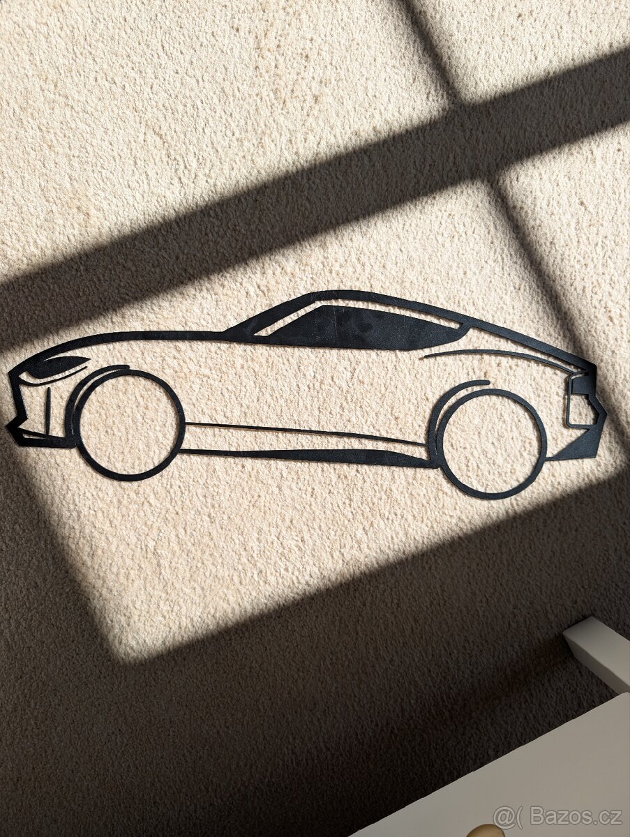 Dekorace na zeď, Nissan 400Z kovová