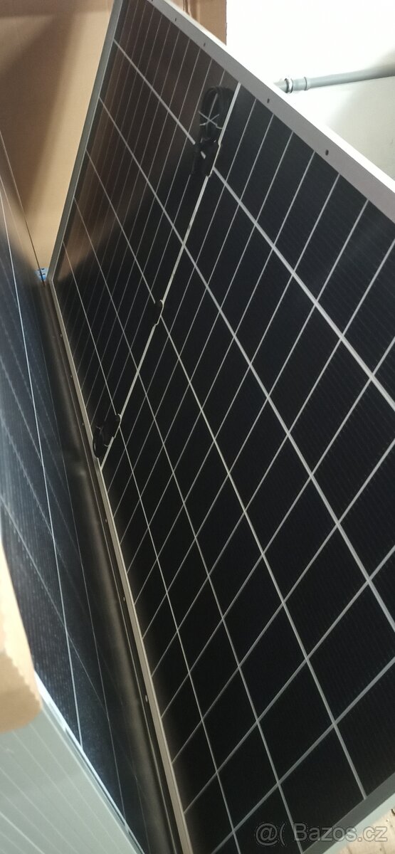 solární panel Huasun 570W