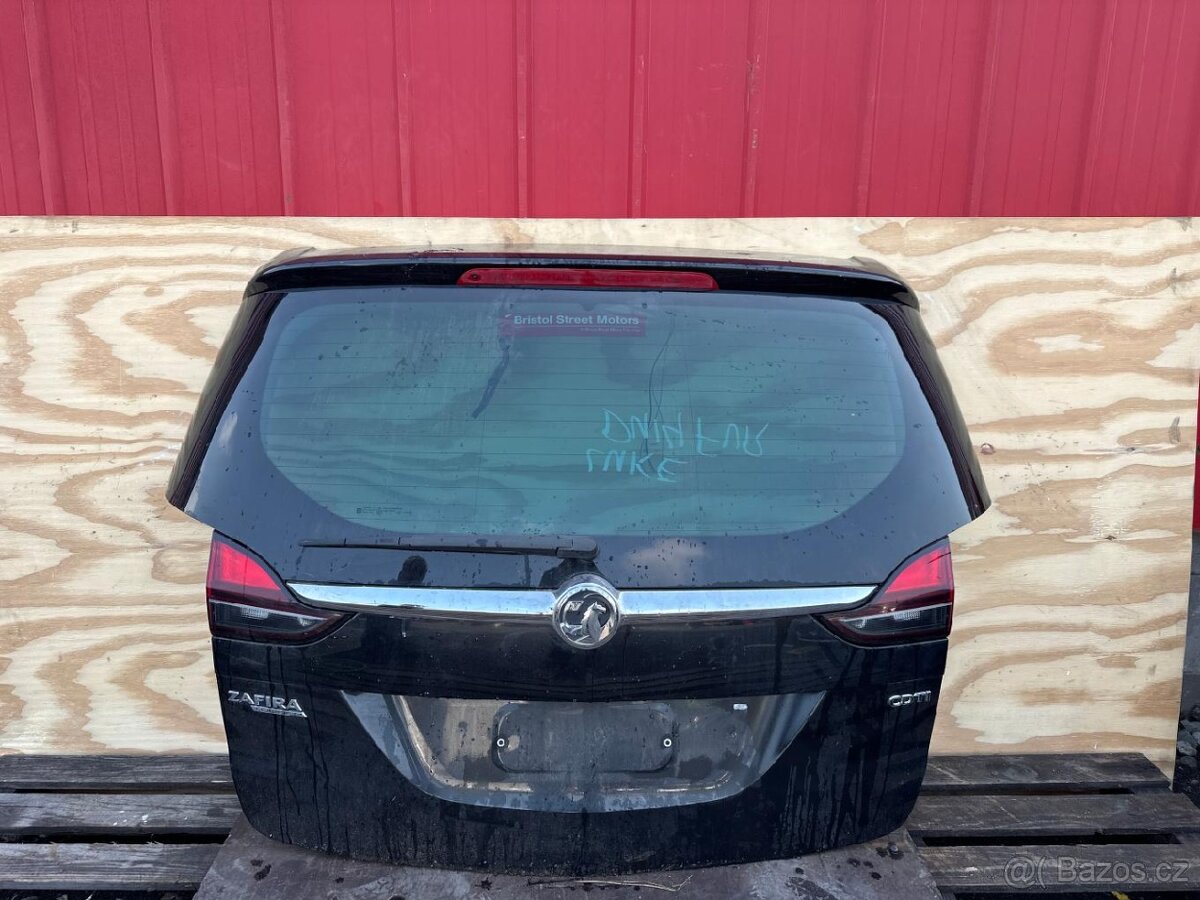 Páté dveře Opel Zafira C