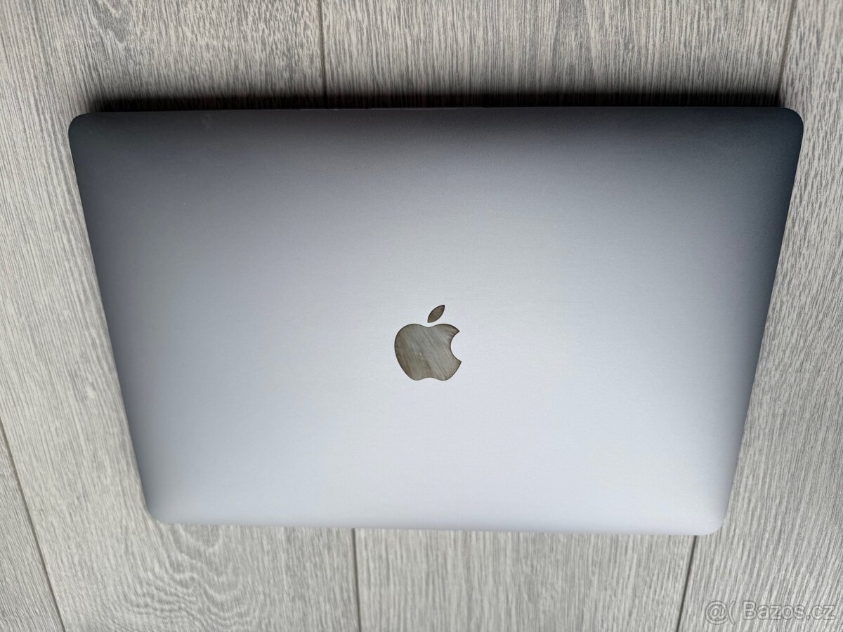 Macbook Pro (13 inch, 2019)