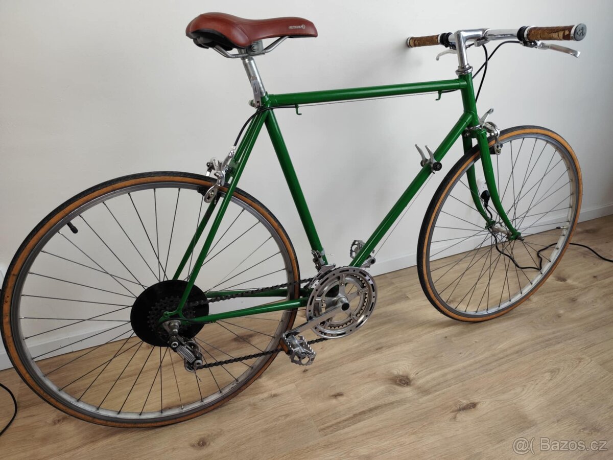 Retro silniční kolo Favorit – renovované, plně funkční