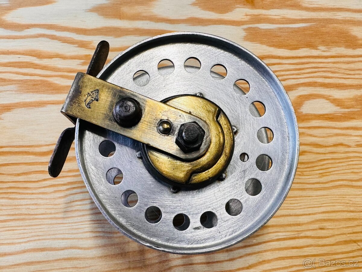 RETRO NAVIJÁK KOLEČKO ROUSEK 9 CM