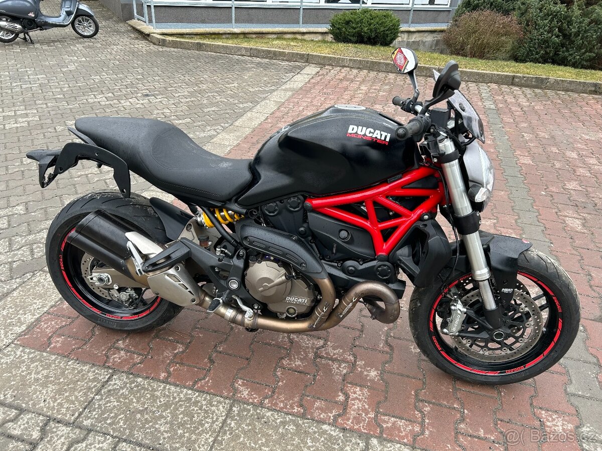 Ducati Monster 821 2015