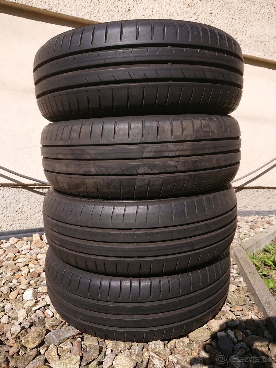 Letní pneu 195/65 R15 Dunlop Sport Bluresponse