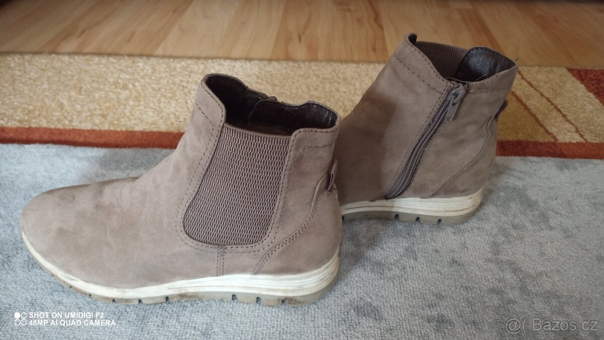 obleceni a boty