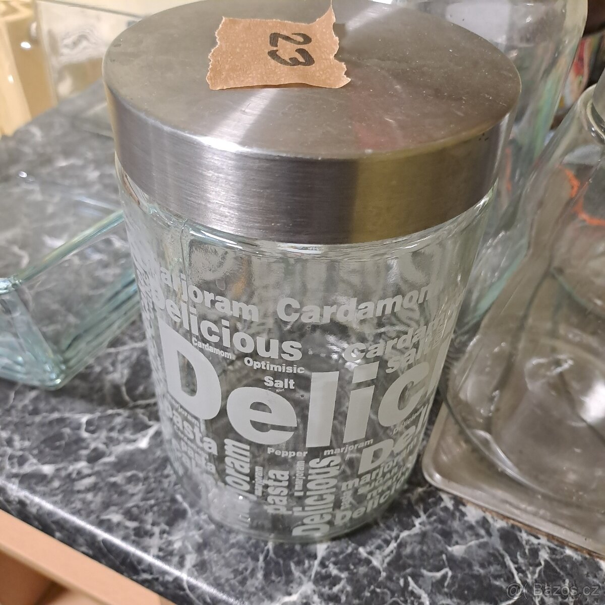 skleněná dóza na potraviny