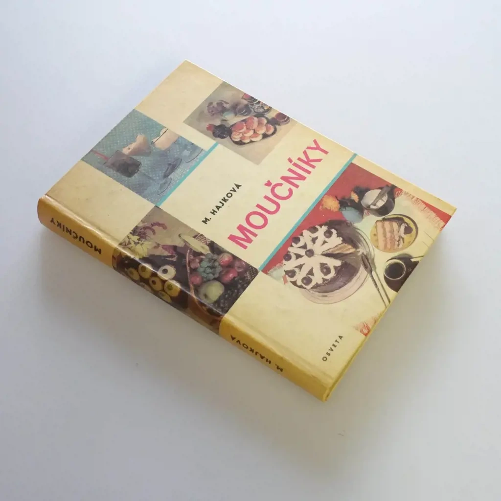 Prodám knihu Moučníky od Mária Hajková.