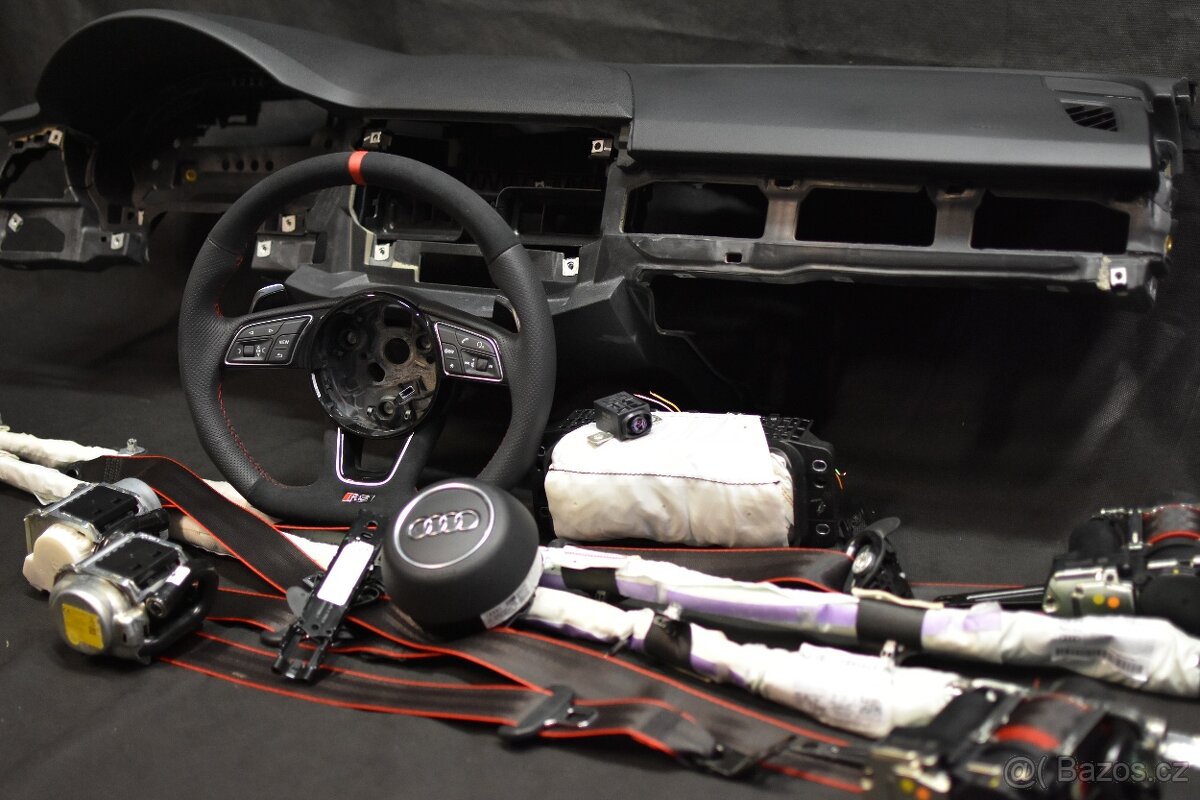 Audi airbag bezpečnostní pás palubní deska