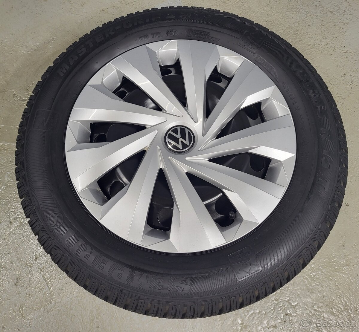 Originál 15" VW Škoda 5x100 zimní pneu 7-8mm