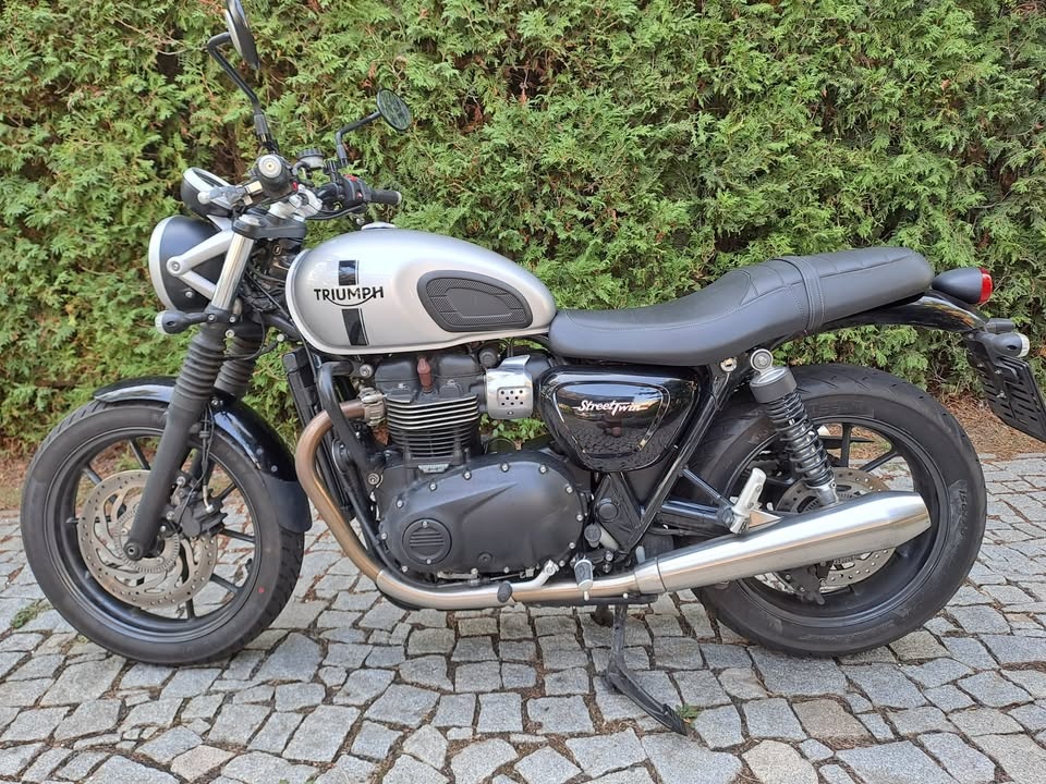 Triumph Street Twin