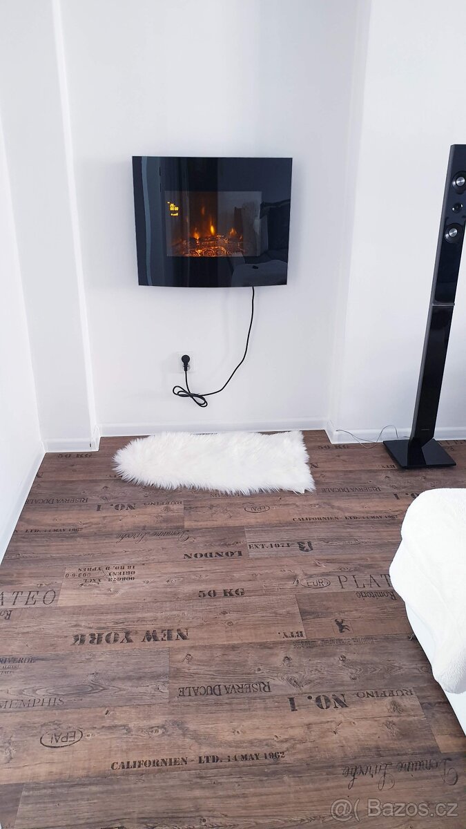 Slunný byt 2+1 v OV