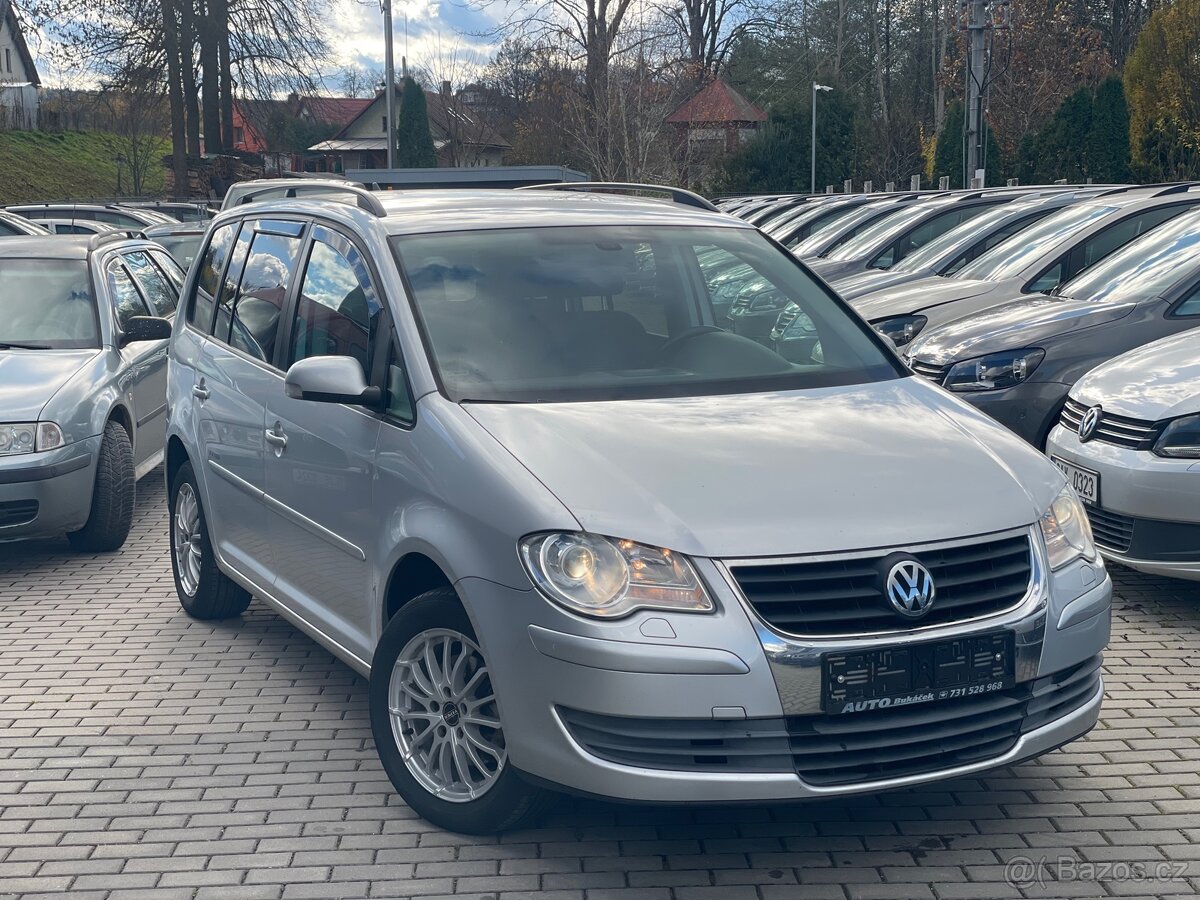 VW Touran 1,6mpi 75kW United 7míst