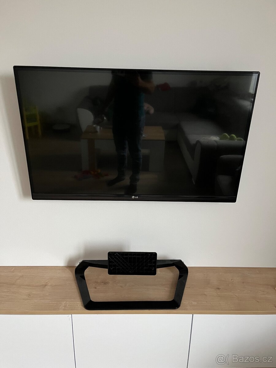 Televize LG 42LM640S (3D)