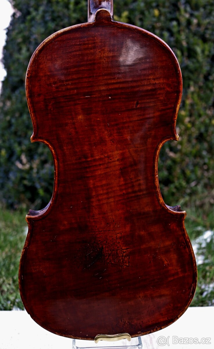 Celé starožitné housle z Mittenwaldu, Německo