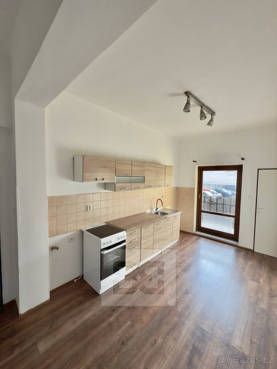 Pronájem bytu 3+1 90 m², Slaný, ev.č. N08561