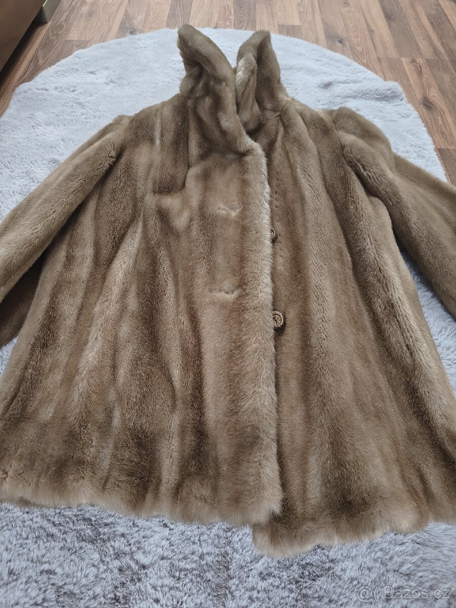 Pravý kožich z norka, vel S/36