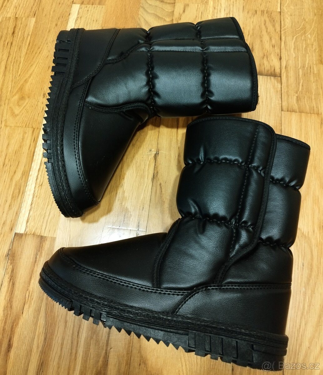 Nenošené dámské sněhule vel 42