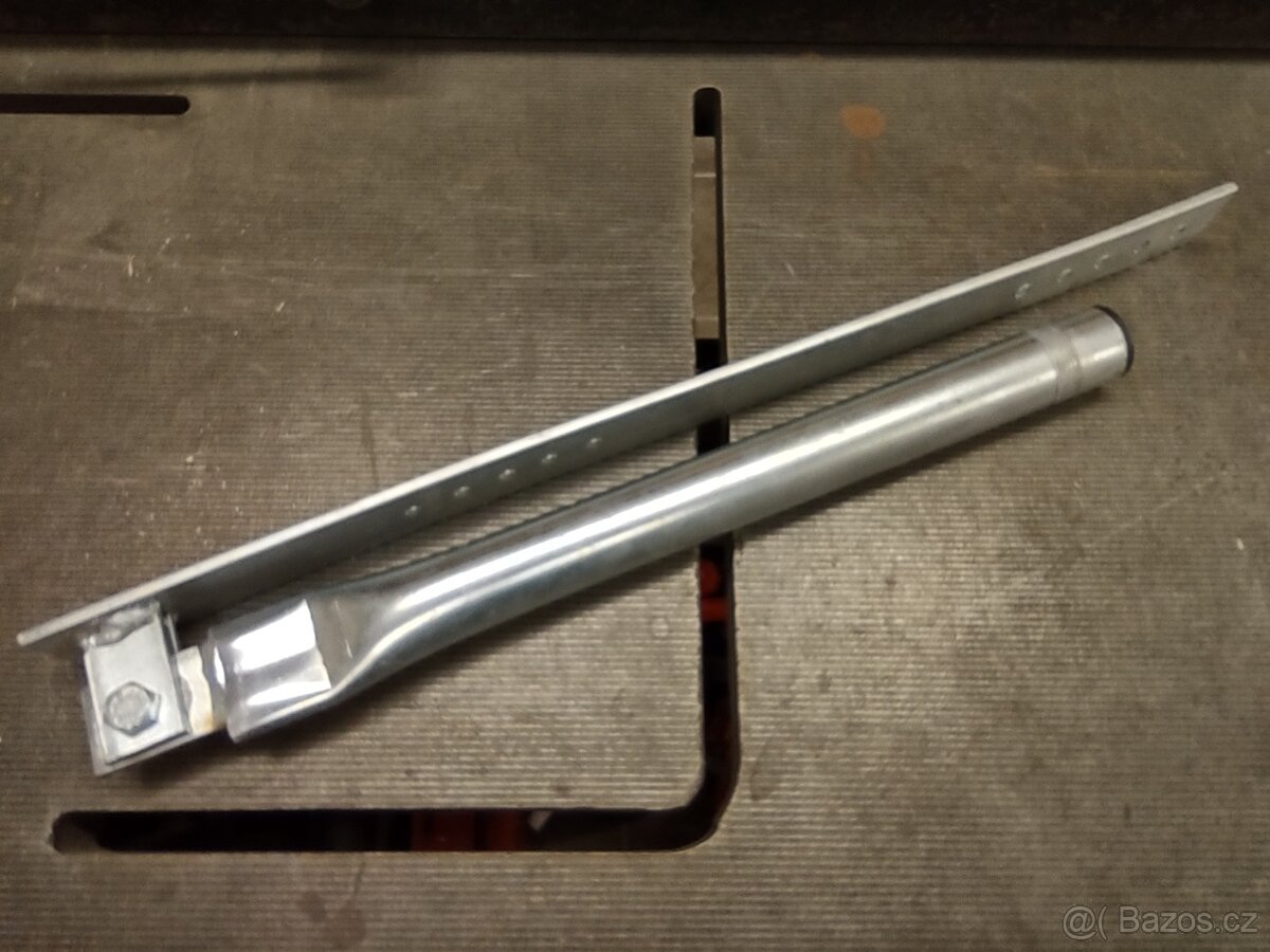 Držák antény na krov variabilní