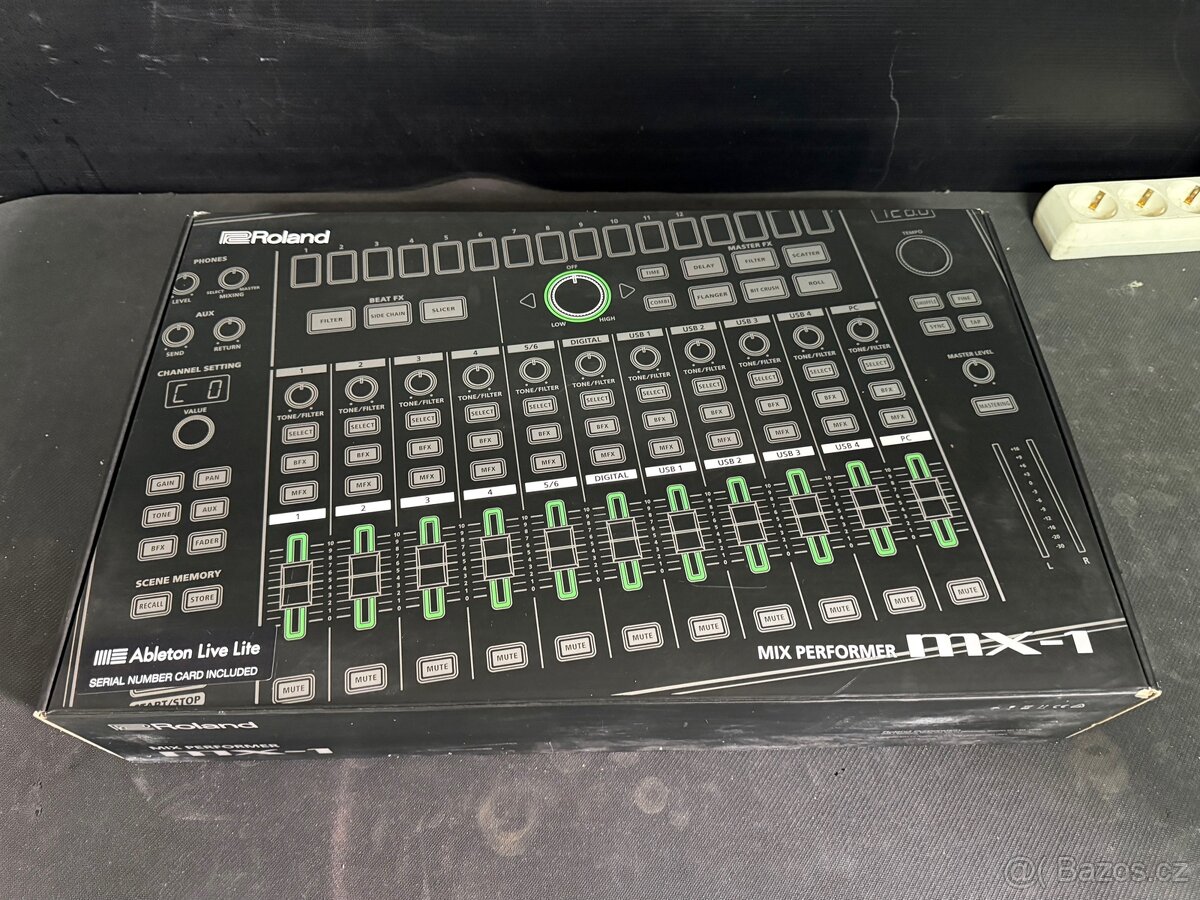 Roland AIRA MX-1 Mix Performer