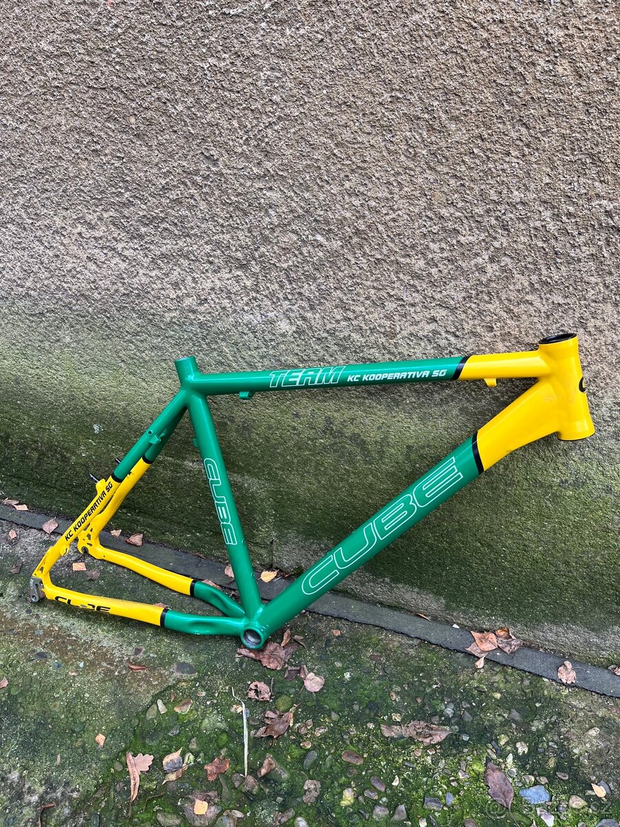Rám Cube Team KC Kooperativa SG 26”