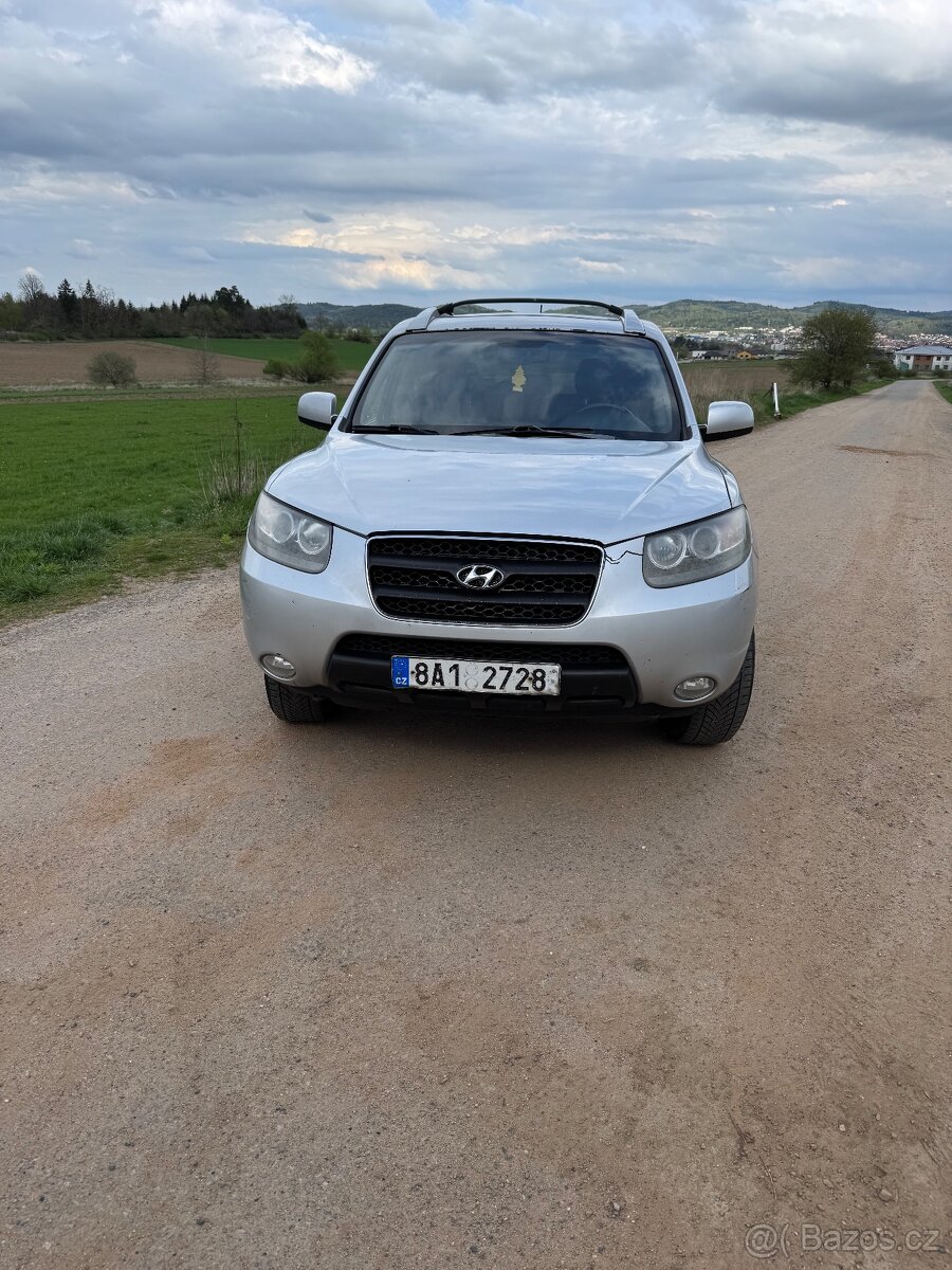 Hyundai Santa Fe 2.2 CRDi, 2007 – spolehlivé auto ve výborné