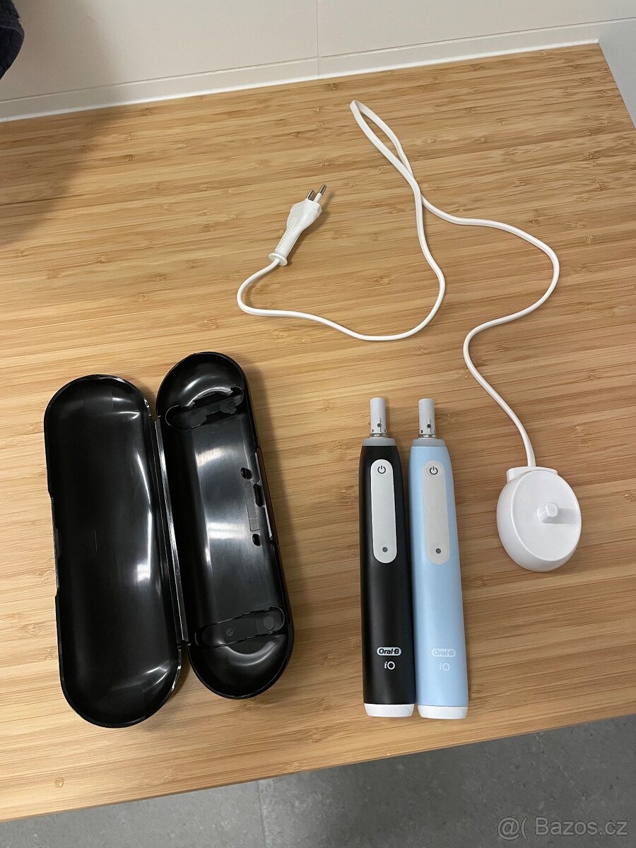 Elektrický zubní kartáček Oral-B iO3