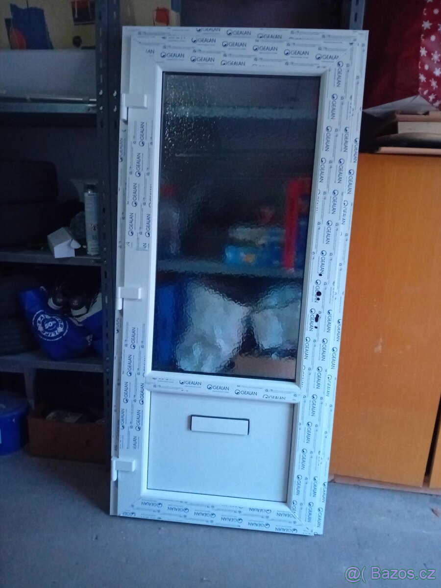 Nové plastove vchodové dveře gealan 945x2065 mm