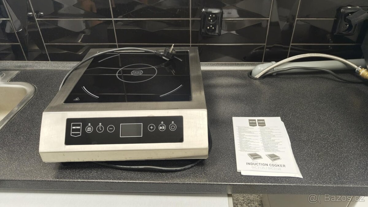 Prodám indukční vařič METRO PROFESSIONAL XL GIC3140 – perfek