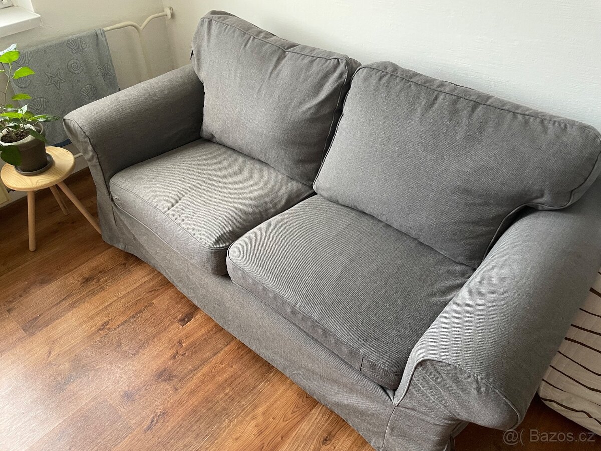 Gauč ikea EKTORP