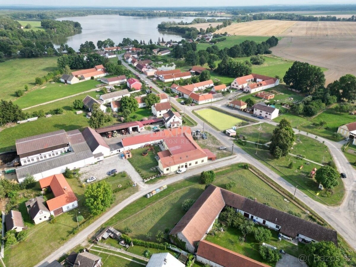 Prodej pensionu 2494 m2 Bošilec Jižní Čechy