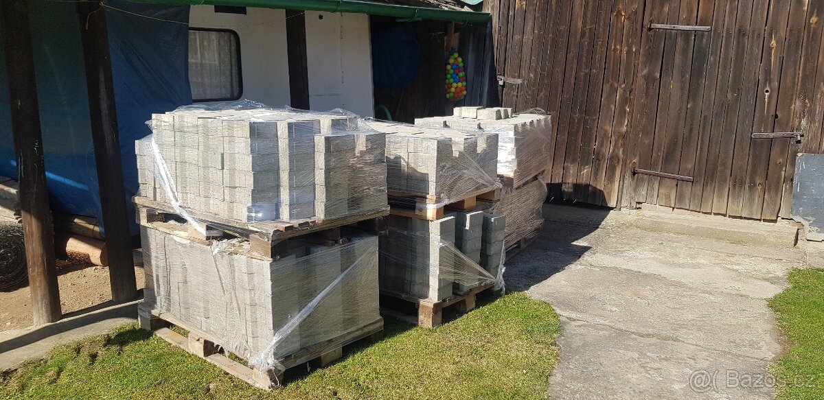 Betonová zámková dlažba Kost 80mm