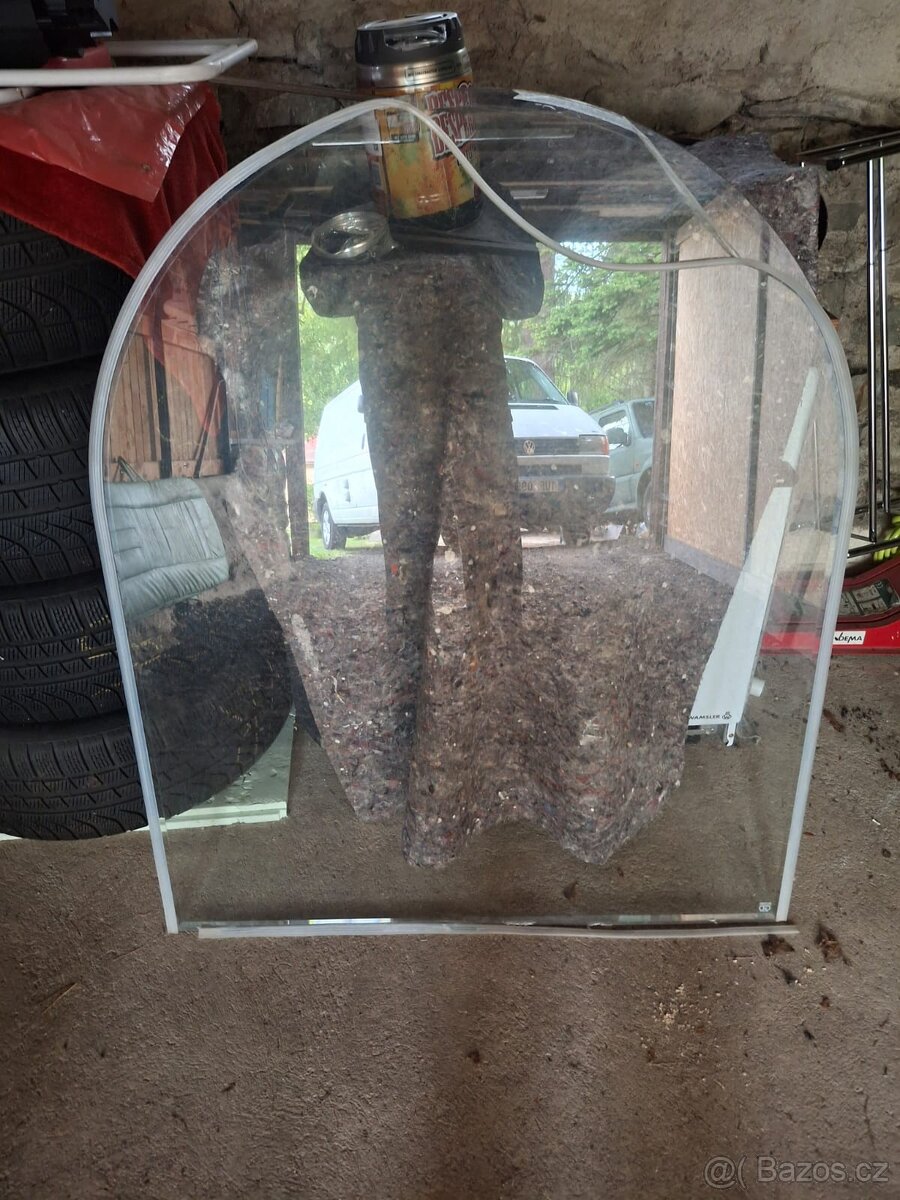 Sklo pod kamna