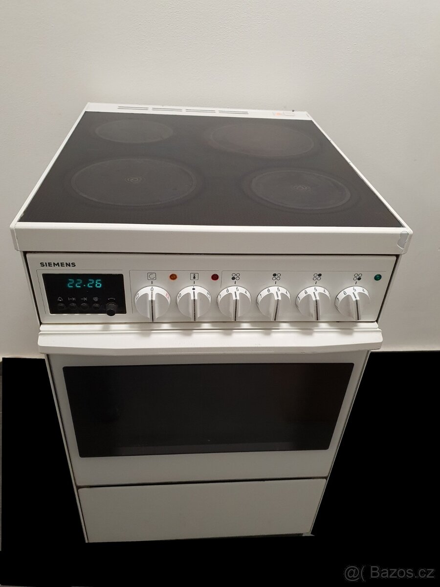 sklokeramický sporák Siemens, display