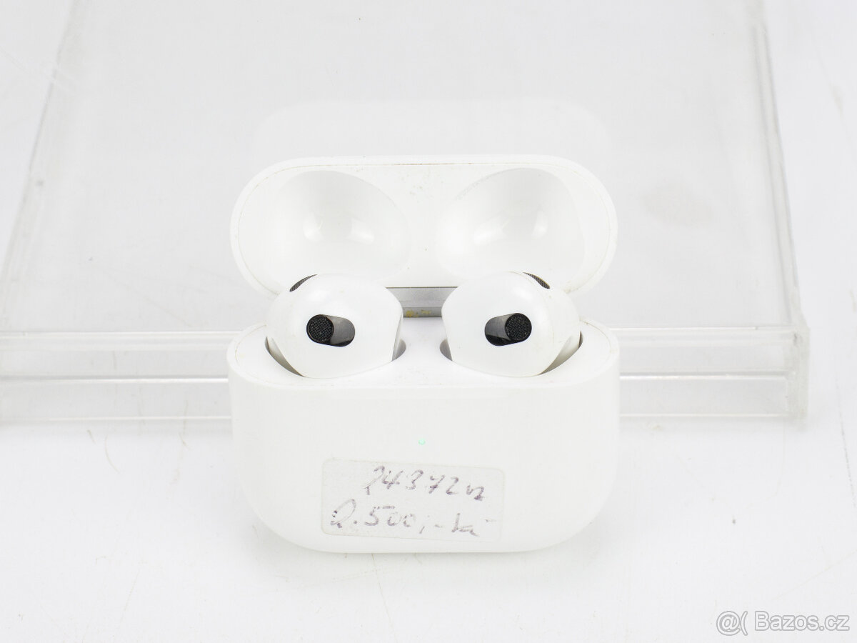 Bezdrátová sluchátka Apple AirPods (3rd Gen)