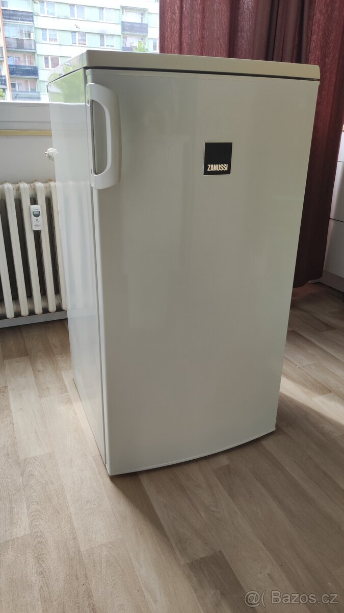 Lednice s mrazákem Zanussi