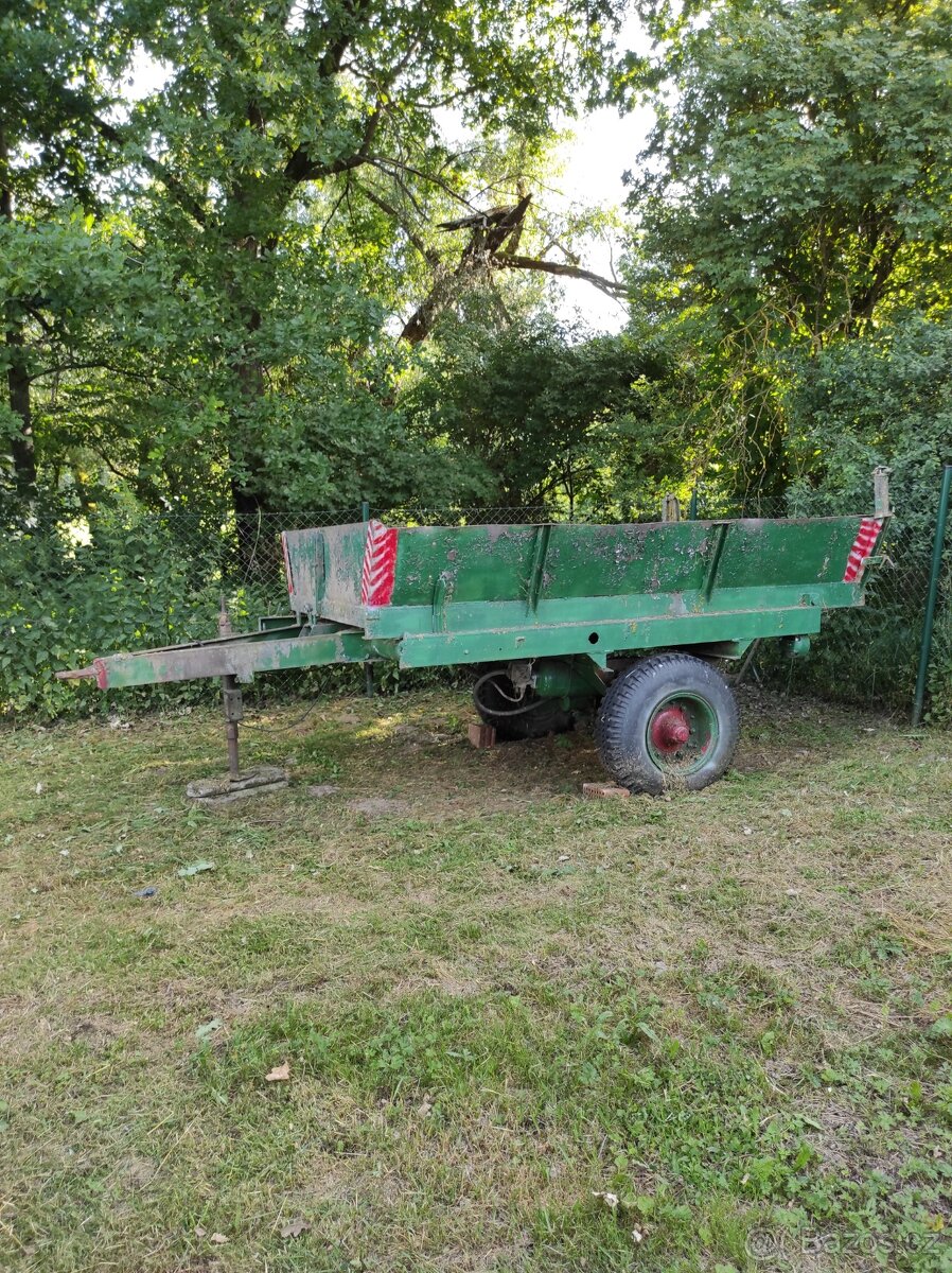 kára za traktor