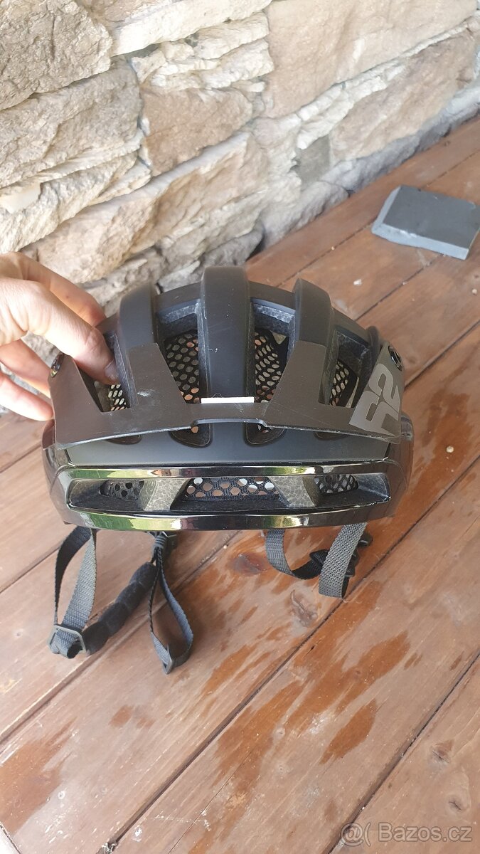 Cyklistická helma R2-velikost 58-62cm
