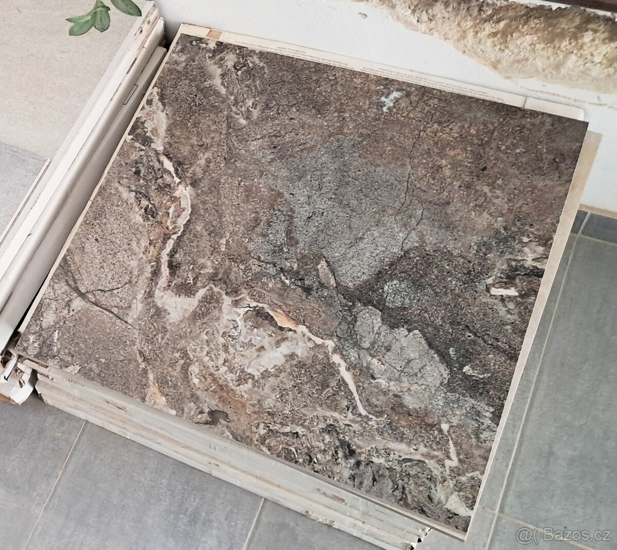 Onyx&More Porphyry Golden Strutt 60x60 - Top dlazba a vzhled