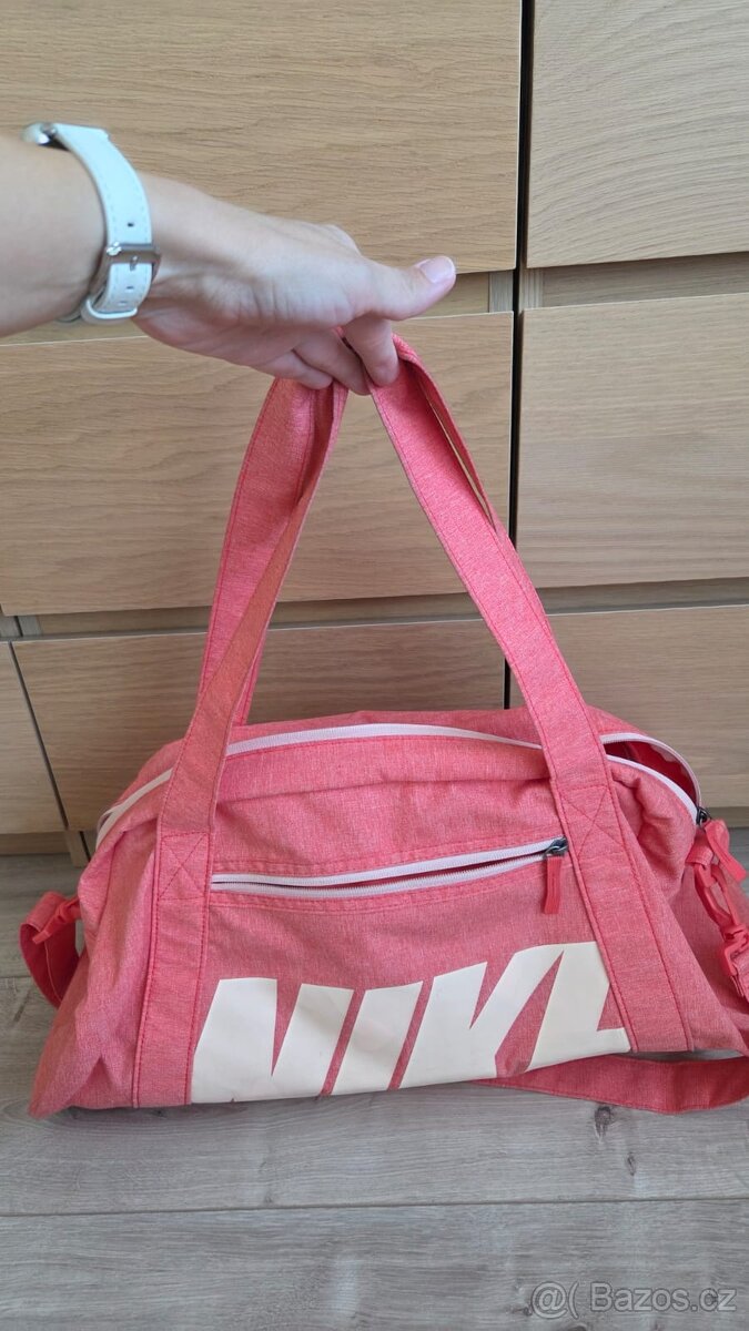 Sportovní taška Nike
