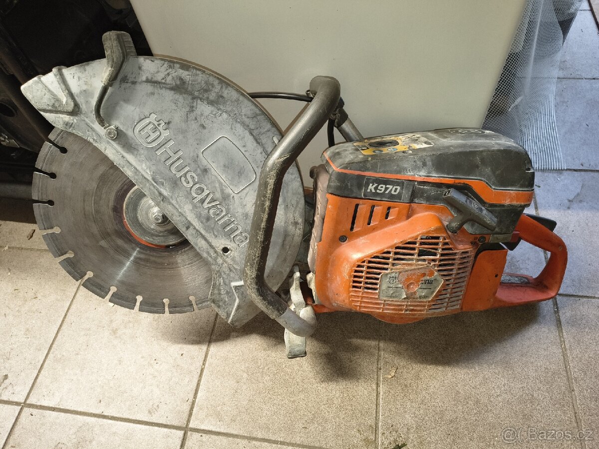 Okružní motorová pila Husqvarna