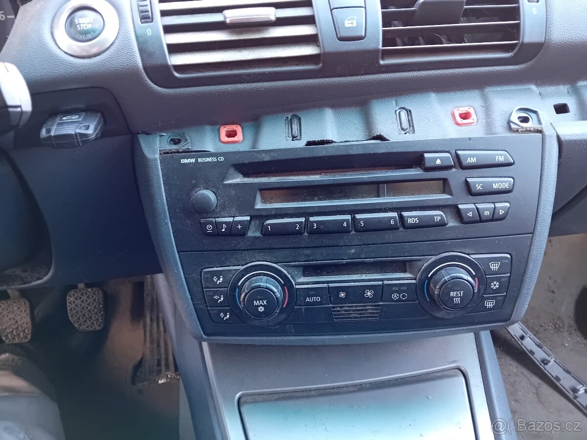 BMW1 E87 1.6I