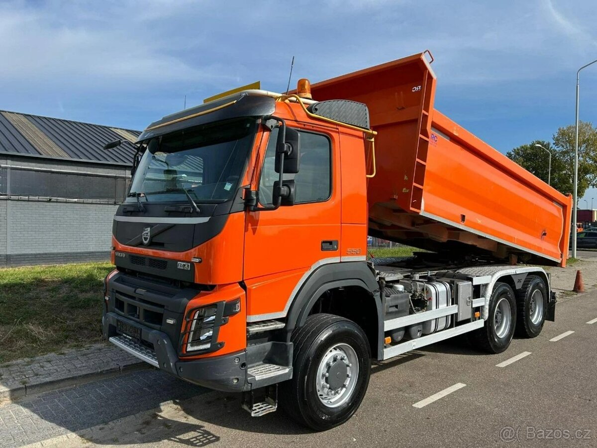 Volvo FMX 510 6x6 / Kombinace tahač + sklápěč / 355tkm
