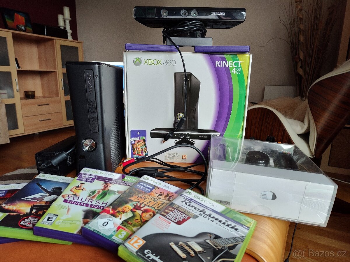 ~XBOX 360 Kinect + 7 her + kabel na kytaru + volant + pad~~