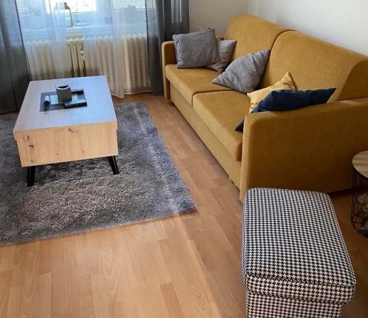 Kvalitní sedací souprava zn.Polstrin včetně matrace